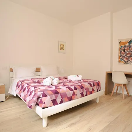 Licia Flat - Arena *